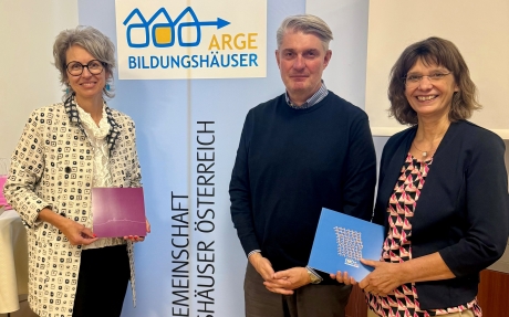 BHÖ-Vorsitzende Anna Thaller, BHÖ-GF Gaby Filzmoser und John Evers.  