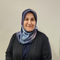 Portrait Müzeyyen Yirmibes